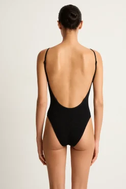 Bond-Eye Low Palace One Piece - Black