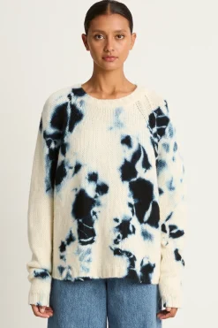 Suzusan Cashmere Hand Knit Raglan Pullover - Black / Natural White